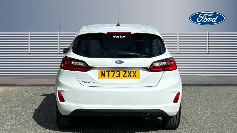 Ford Fiesta Titanium White #6