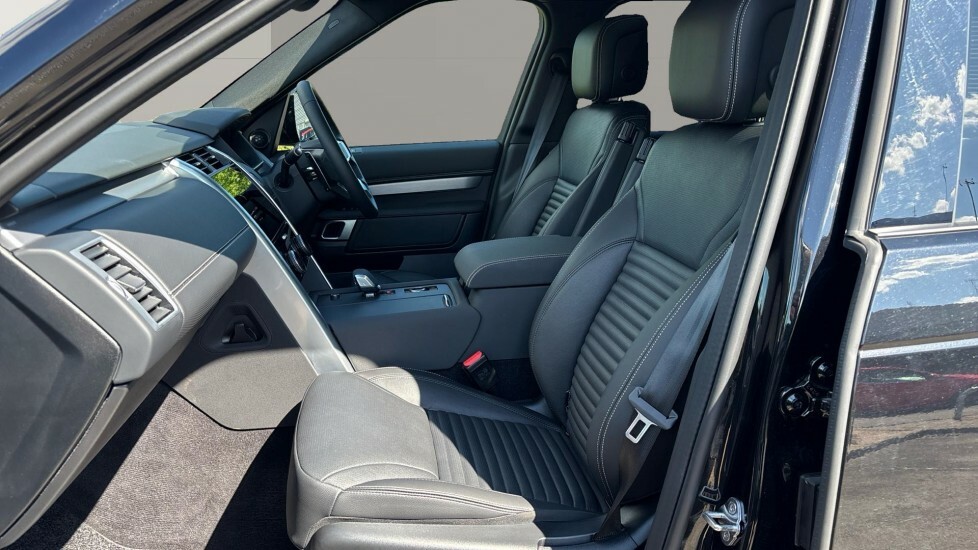 Land Rover Discovery Dynamic Se YK75AUY Black #3