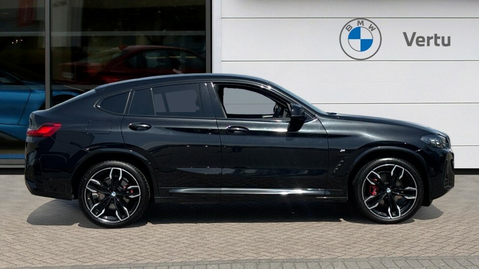 BMW X4 M M Sport Black #3