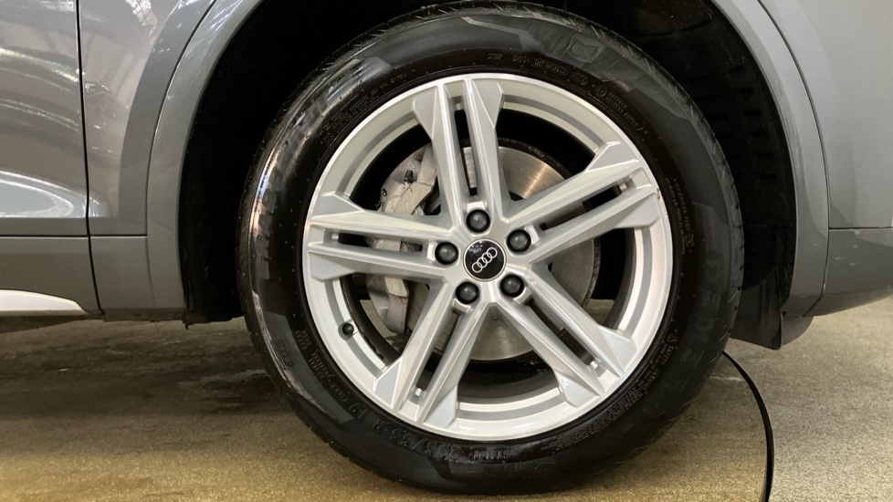 Audi Q5 S Line VN23OLP Grey #5