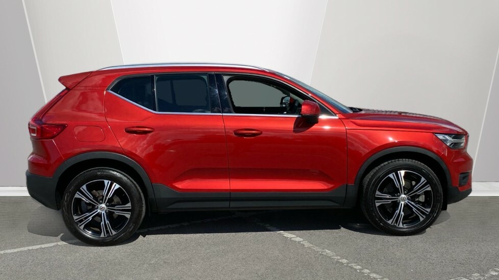 Volvo XC40 Inscription Pro LK22RKV Red #3