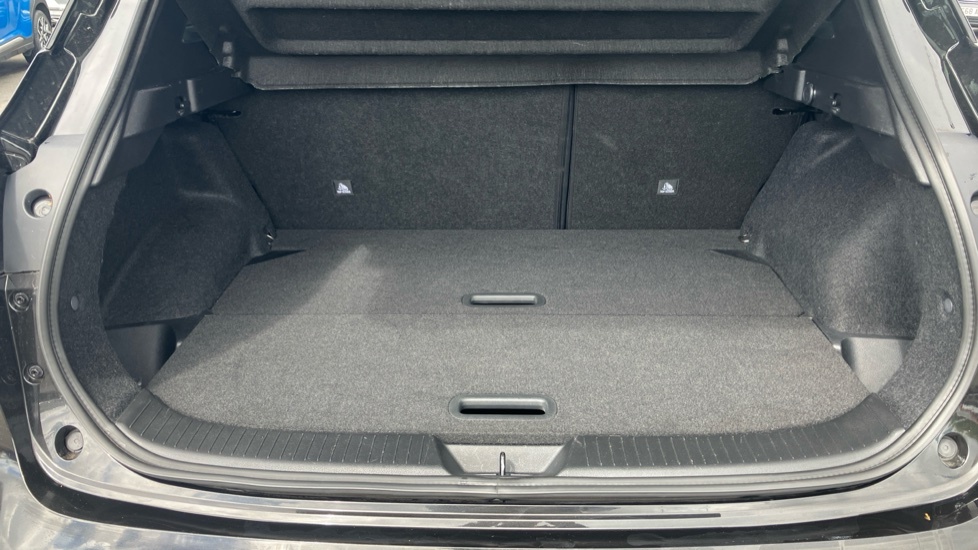 Nissan Qashqai Tekna Black #4