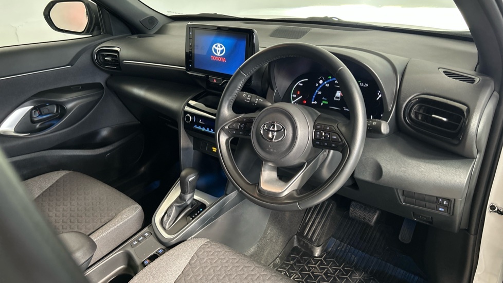 Toyota Yaris Cross Design White #6