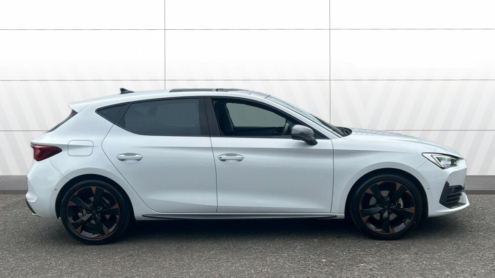 Cupra Leon V1 Design Edition YH24ZZS White #5