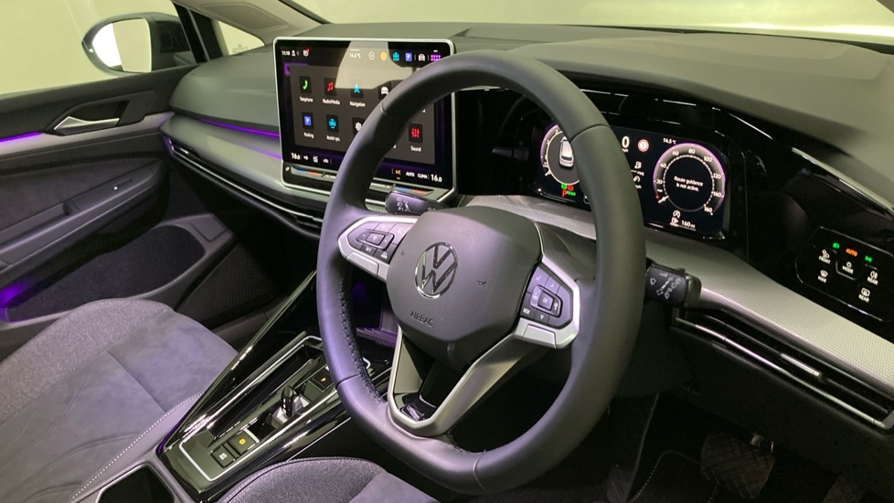 Volkswagen Golf Style Black #6