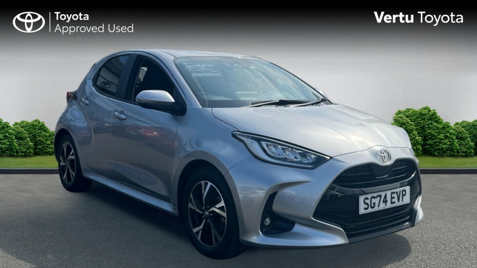 Toyota Yaris Design Silver