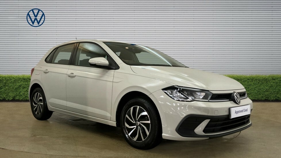 Volkswagen Polo Life Grey