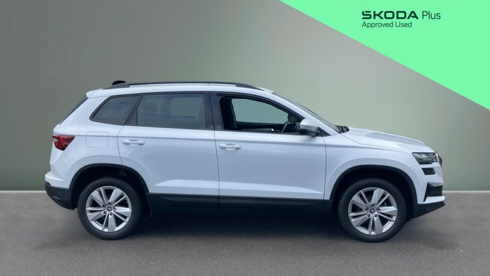 Skoda Karoq Se Edition GJ25WGP White #4