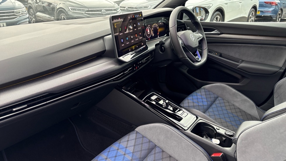 Volkswagen Golf R Black #2