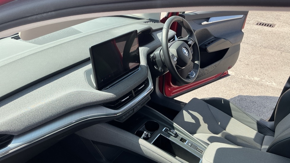 Skoda ENYAQ Edition Red #2