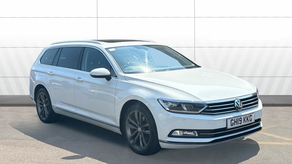 Volkswagen Passat Gt White