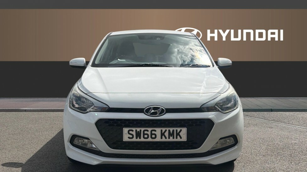 Hyundai I20 Se White #3
