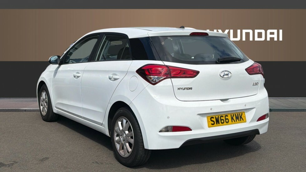 Hyundai I20 Se White #2