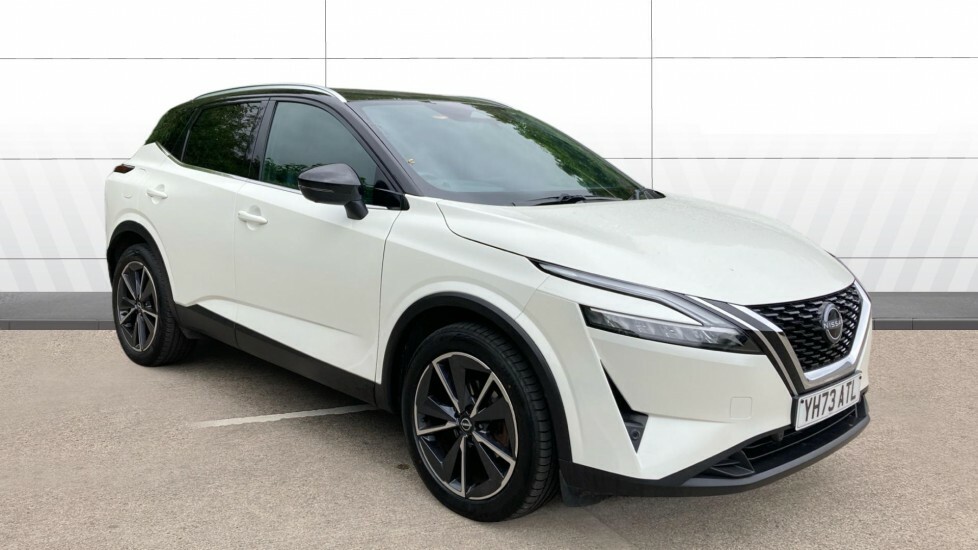 Nissan Qashqai Tekna White