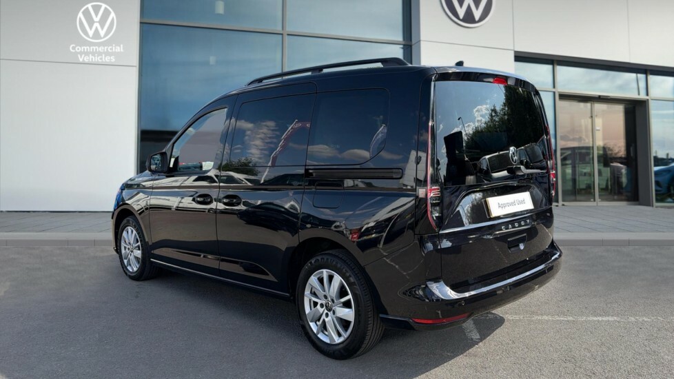 Volkswagen Caddy Life Life Black #3