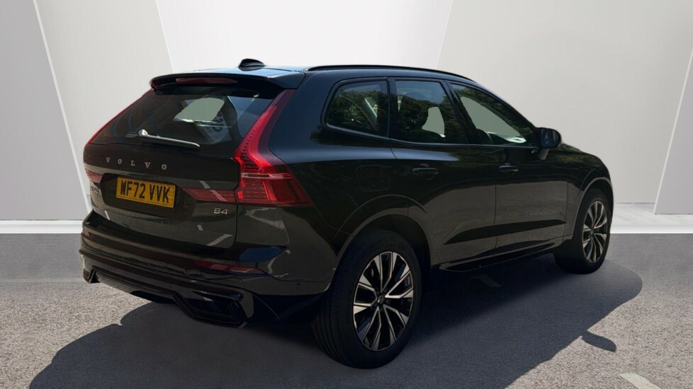 Volvo XC60 Plus Black #2