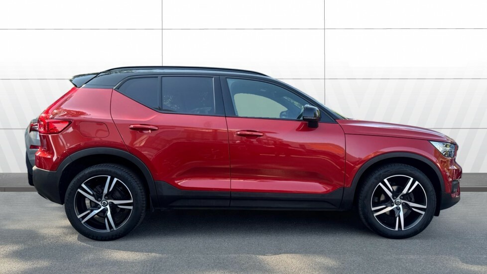 Volvo XC40 R Design CF71FMC Red #5