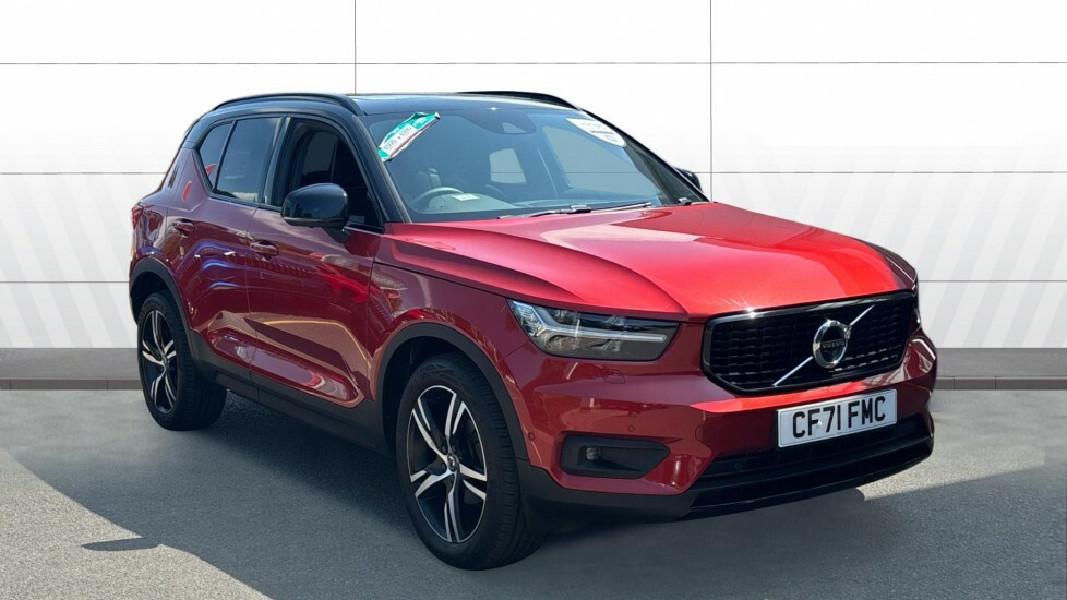 Volvo XC40 R Design Red