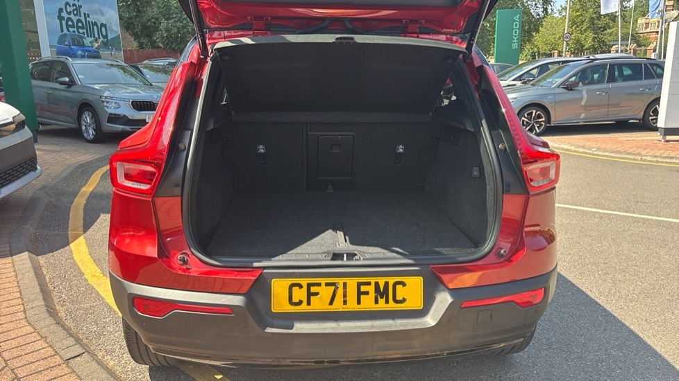 Volvo XC40 R Design CF71FMC Red #4