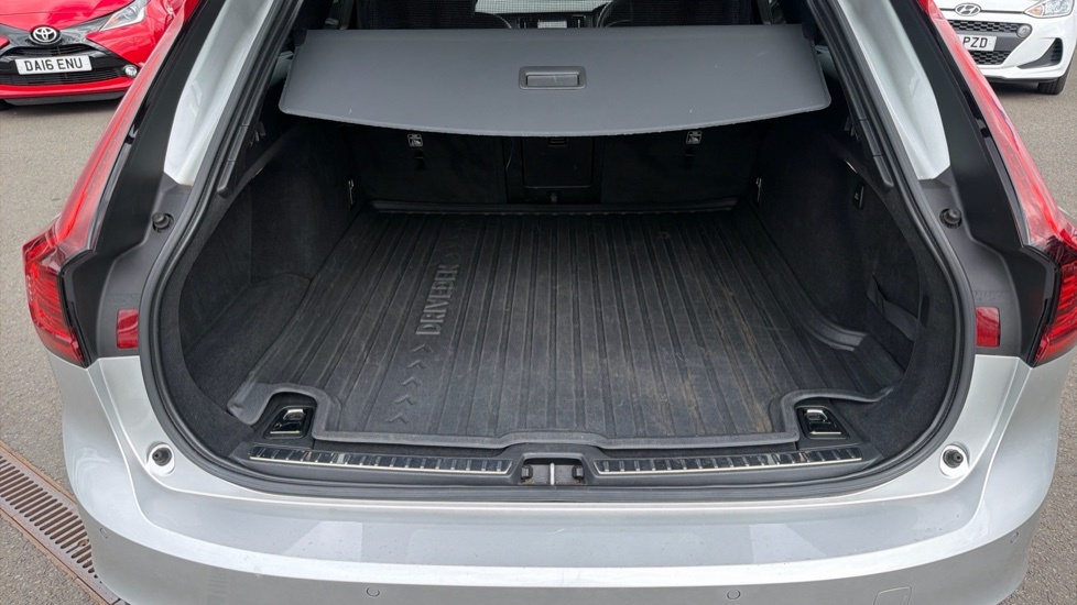 Volvo V90 R Design Silver #4