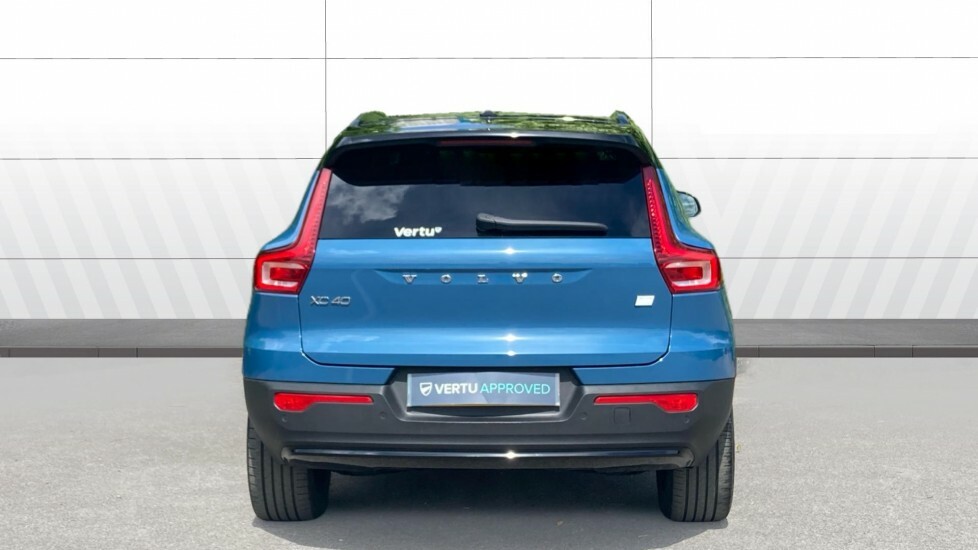Volvo XC40 Plus Blue #6