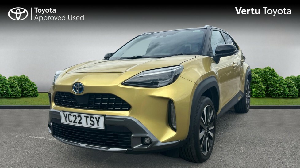 Toyota Yaris Cross Premiere Edition YC22TSY Gold #3