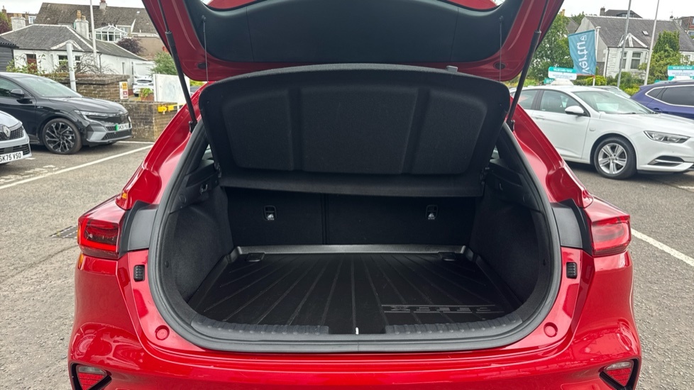 Kia Xceed 2 Red #4