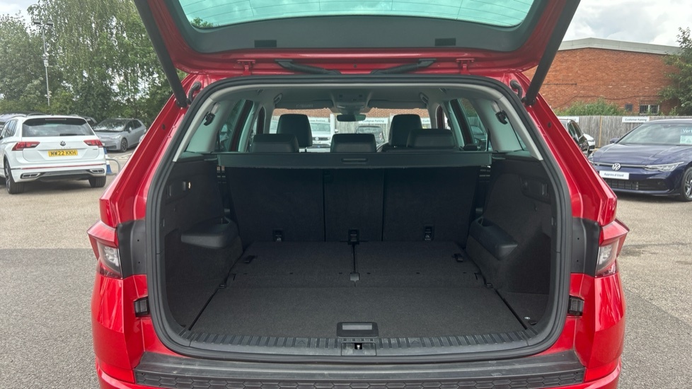 Skoda Kodiaq Edition Red #4