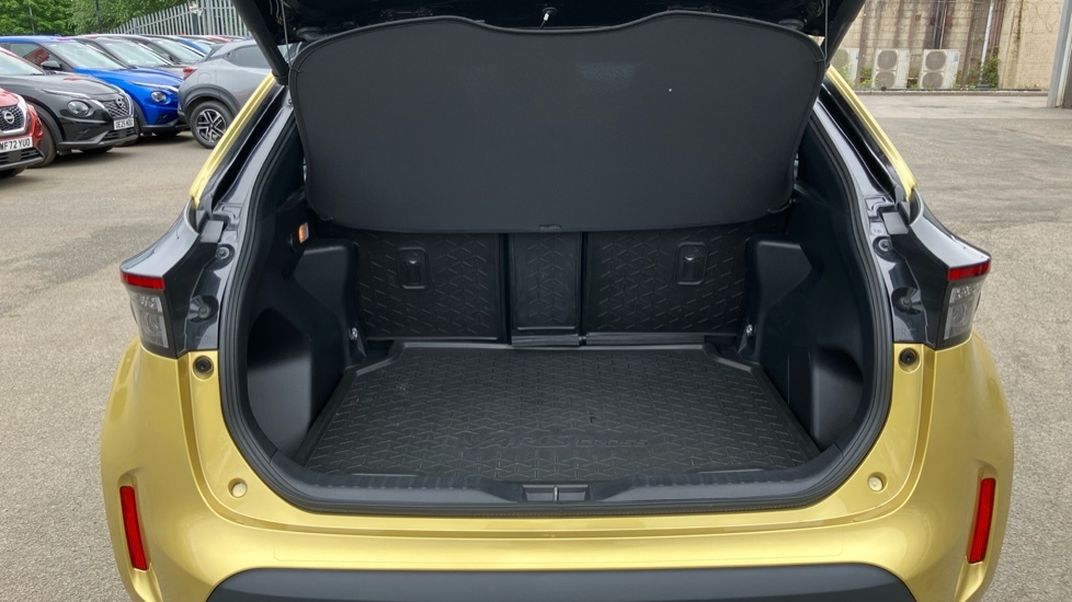 Toyota Yaris Cross Premiere Edition SJ22WYW Yellow #4
