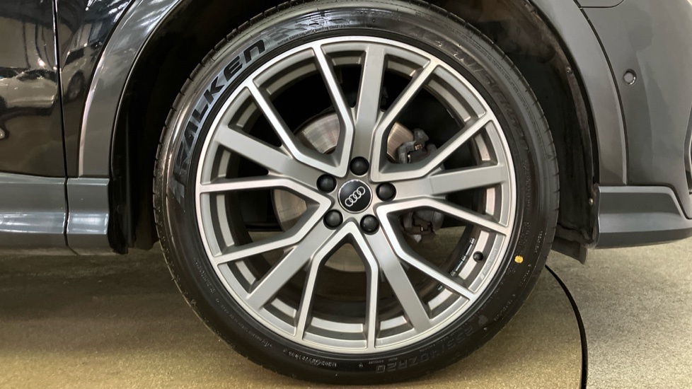 Audi Q3 Vorsprung VE21EPV Black #5