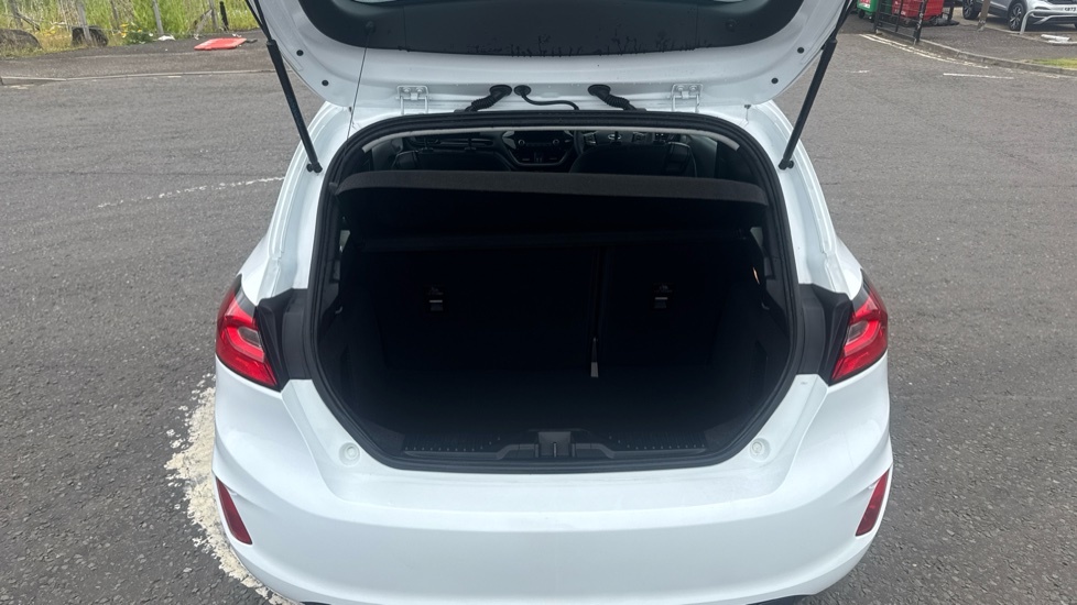 Ford Fiesta Trend SL22XSB White #4