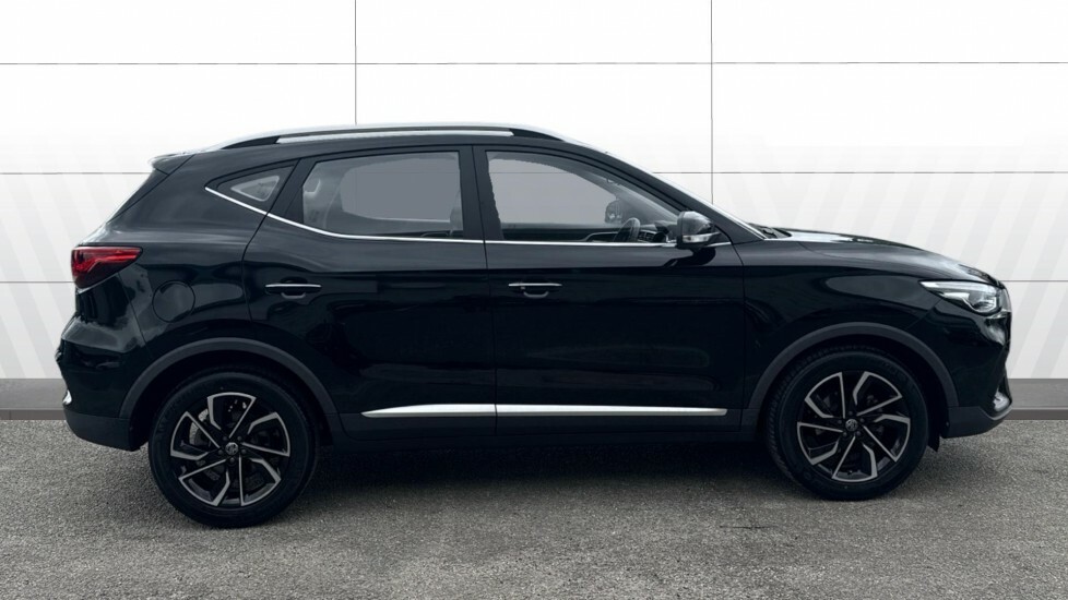 MG ZS Exclusive Black #5