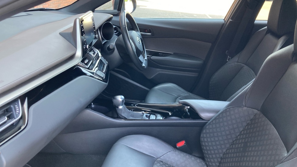 Toyota C-Hr Excel Silver #5