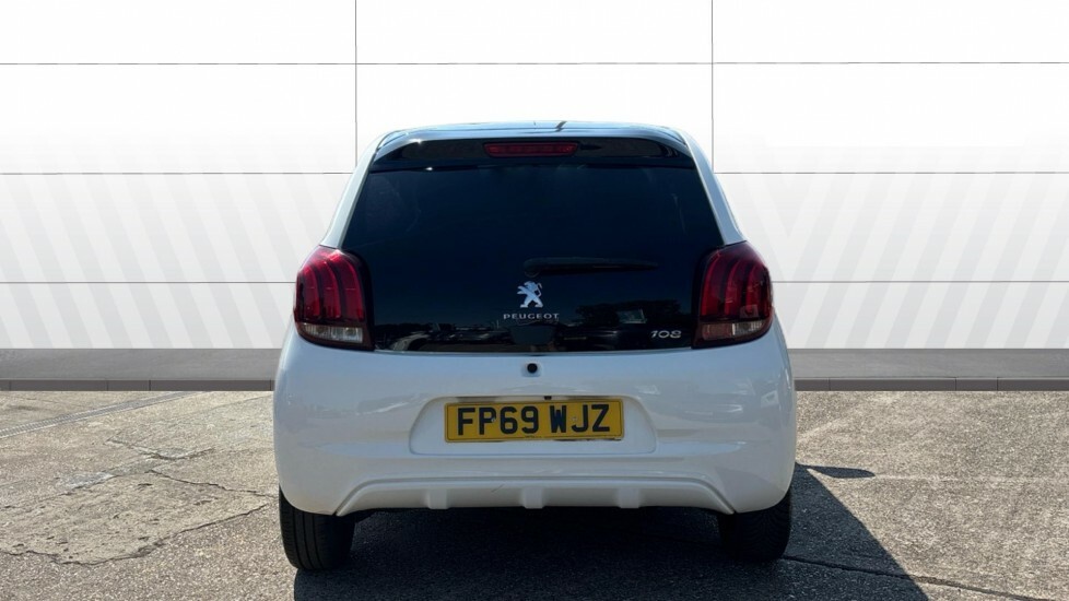 Peugeot 108 Allure FP69WJZ White #6
