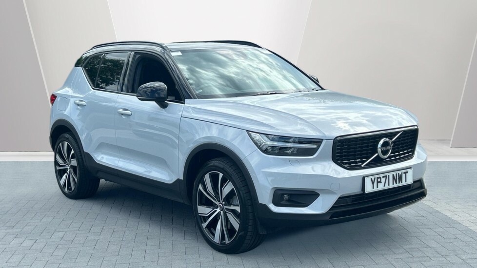 Volvo XC40 R Design Pro Silver