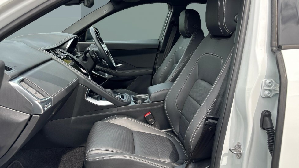 Jaguar E-Pace R-dynamic Se YC22GHX White #3