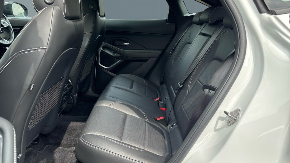 Jaguar E-Pace R-dynamic Se YC22GHX White #4