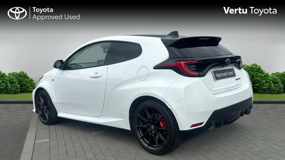Toyota Yaris Hatchback NU71TXG White #4