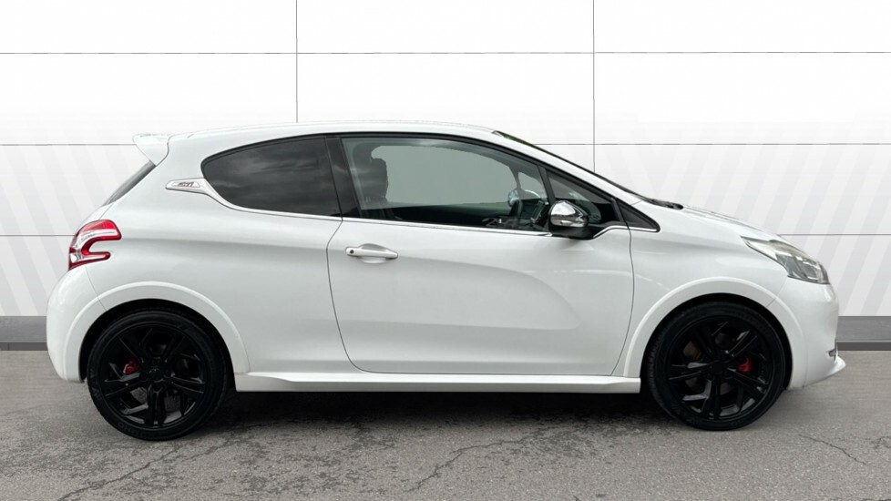 Peugeot 208 Gti White #5