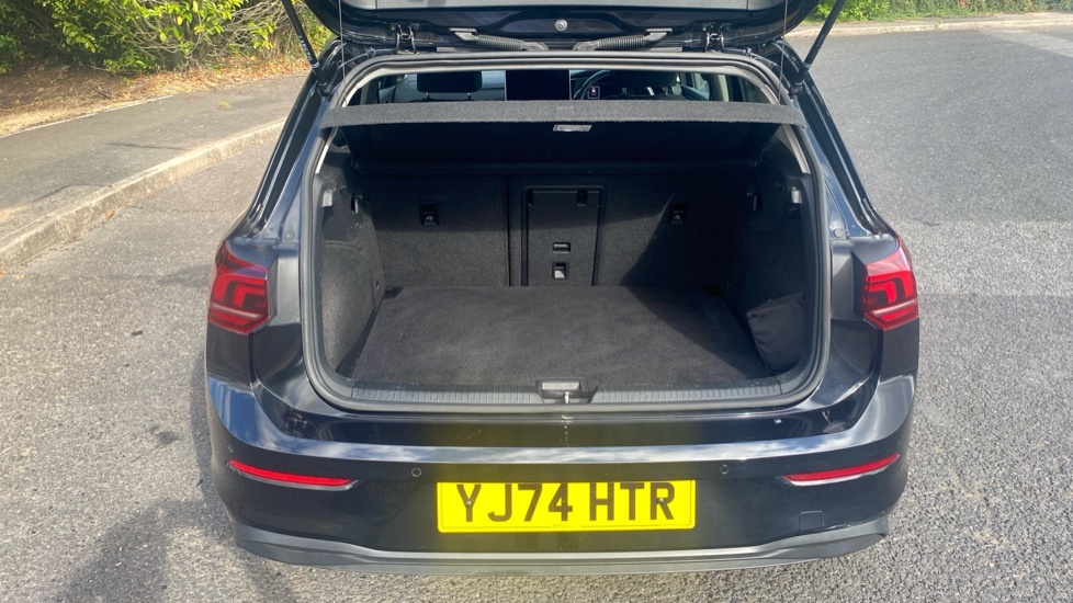 Volkswagen Golf Match Black #4