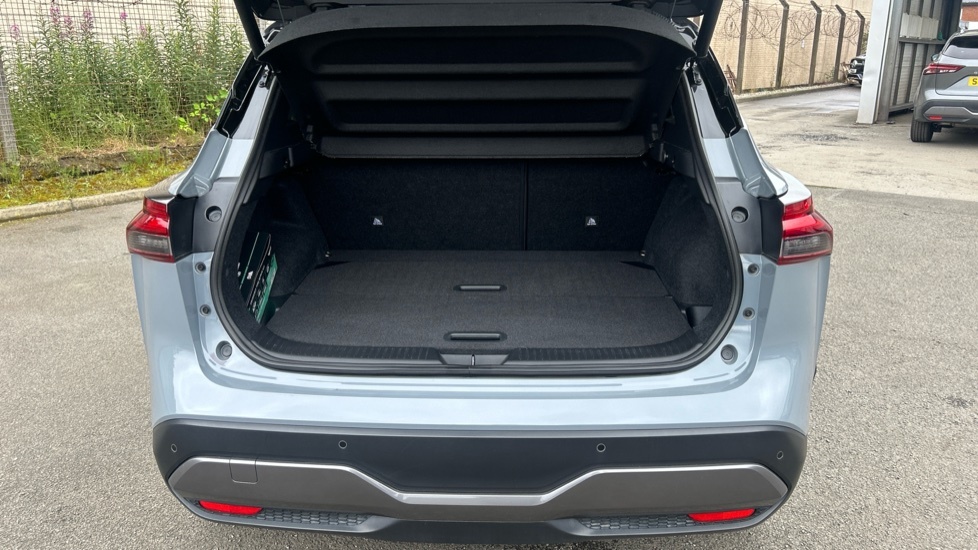 Nissan Qashqai Tekna Grey #4