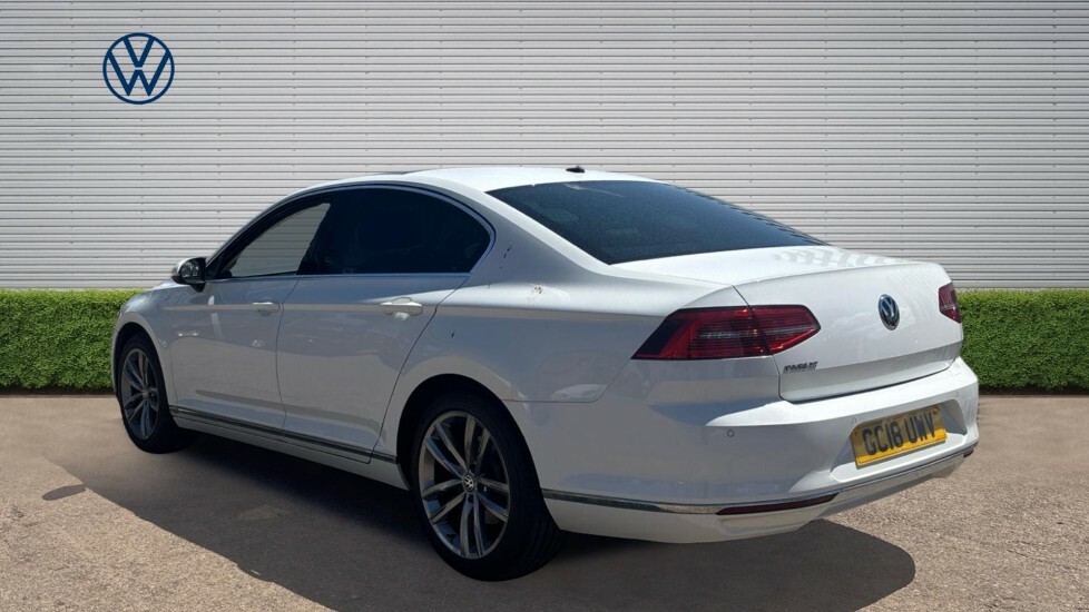 Volkswagen Passat Gt White #3