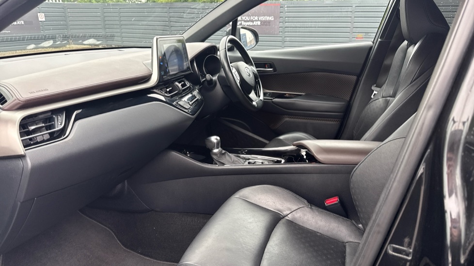 Toyota C-Hr Excel Black #5