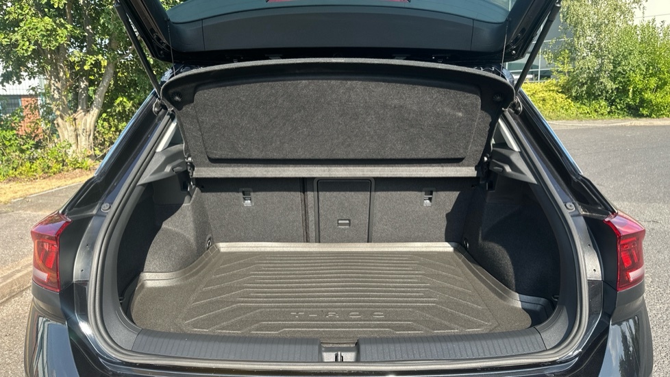 Volkswagen T-Roc Life FG73WFV Black #4
