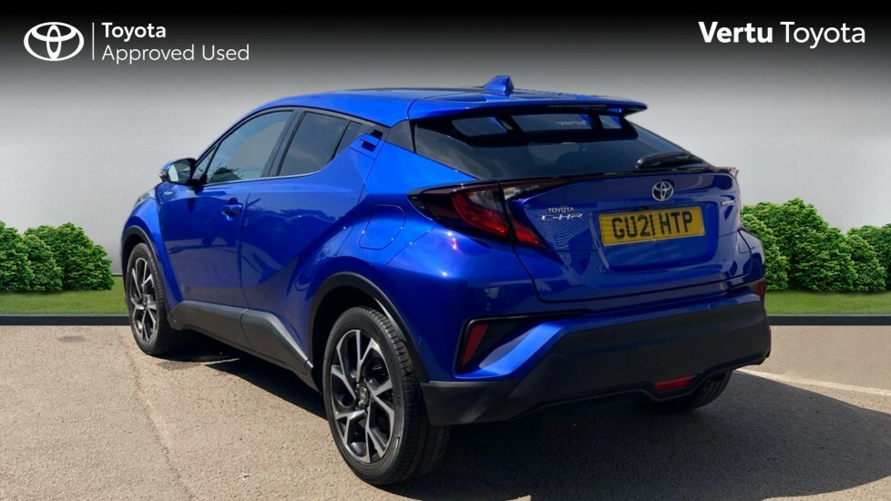 Toyota C-Hr Design White #4