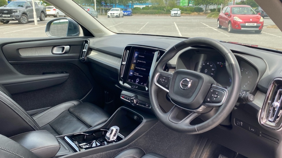 Volvo XC40 Inscription Pro Blue #4