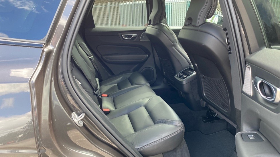 Volvo XC60 Ultra Grey #6