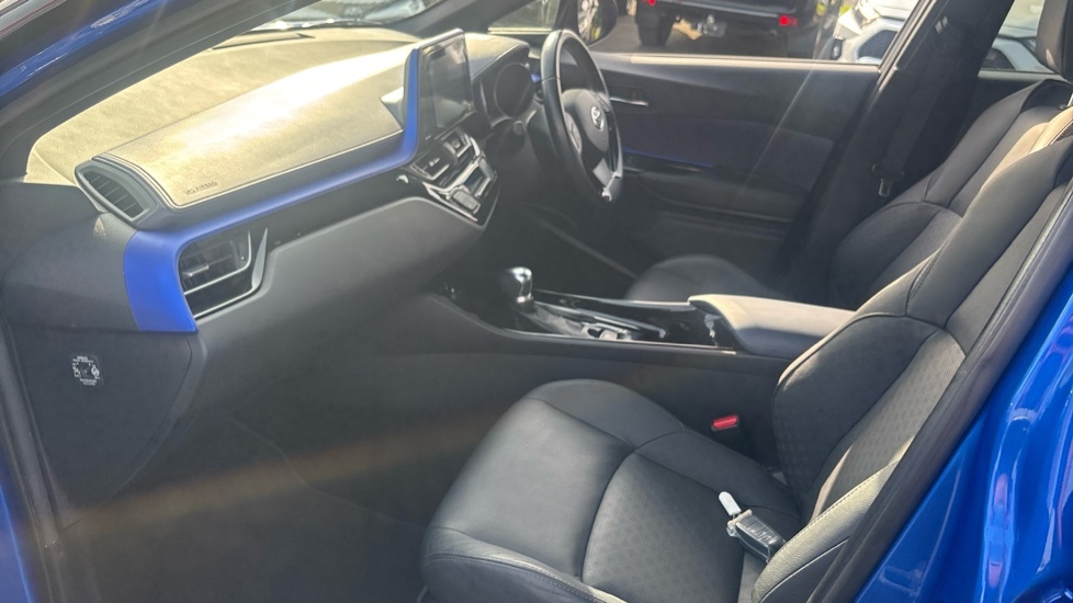 Toyota C-Hr Dynamic Blue #5