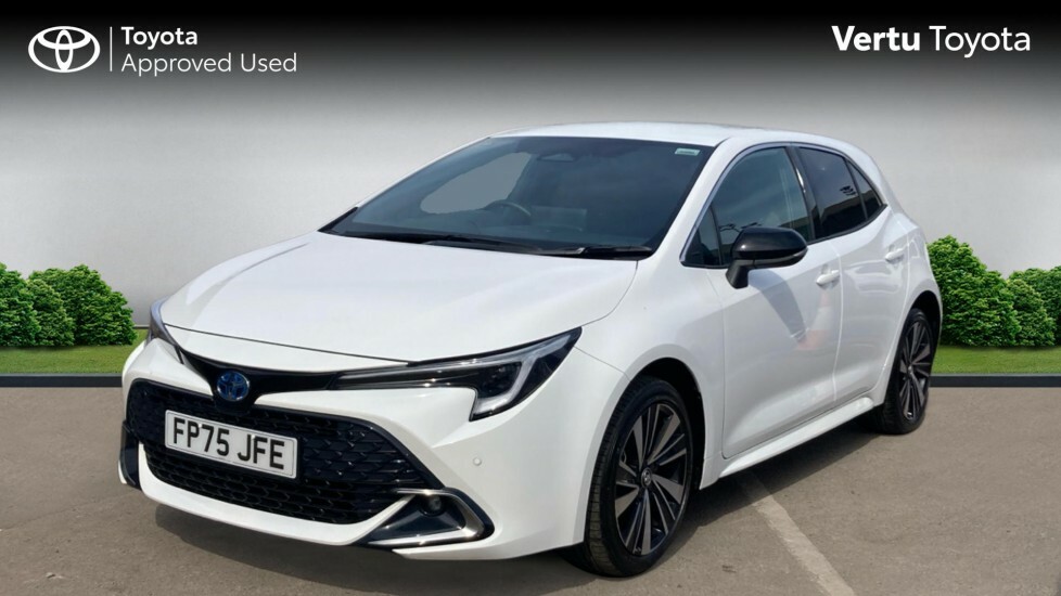 Toyota Corolla Design FP75JFE White #3