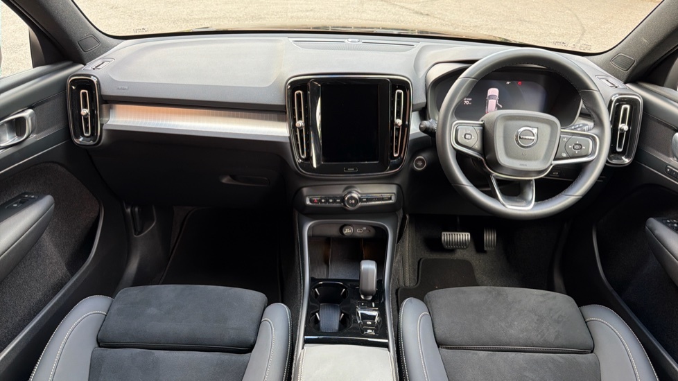Volvo XC40 Plus Black Edition RO75LXV Black #5
